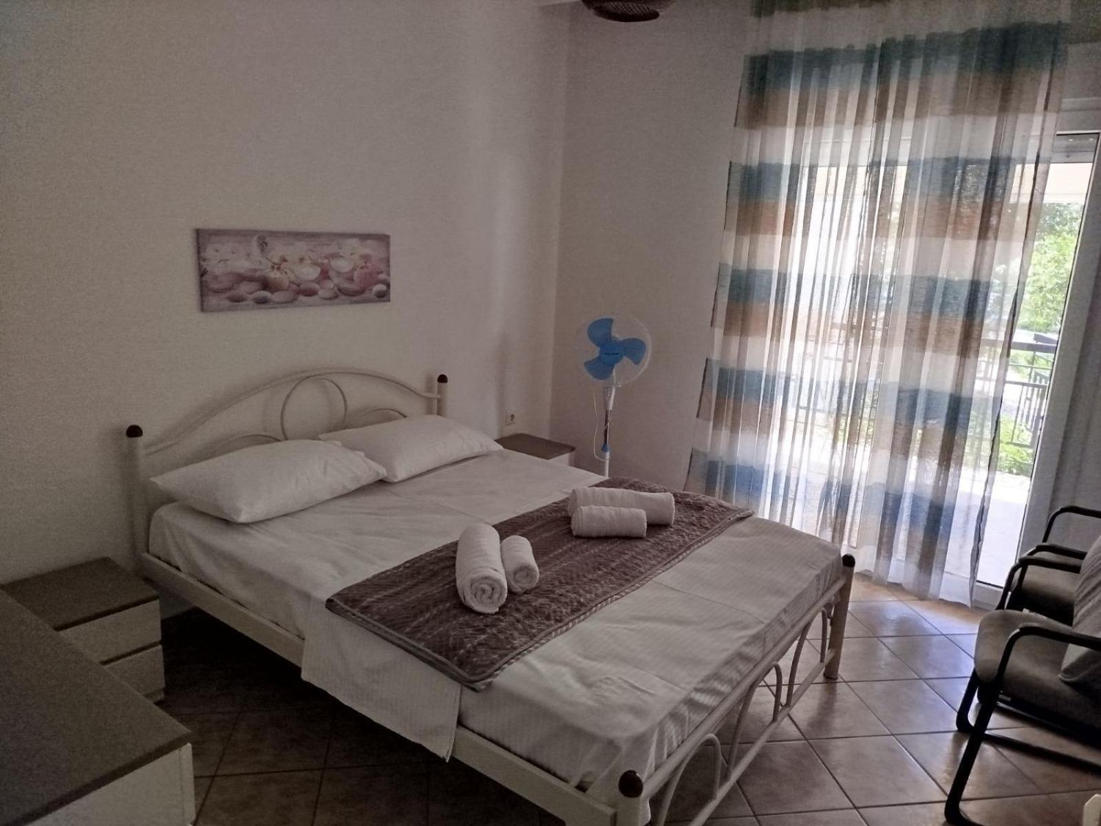 Iraklitsa Bay Apartment Nea Iraklitsa Buitenkant foto