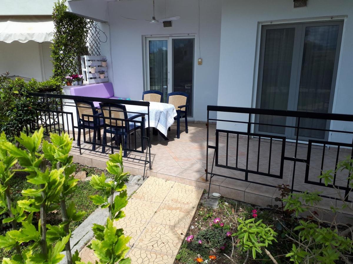 Iraklitsa Bay Apartment Nea Iraklitsa Buitenkant foto